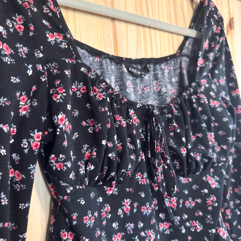 Ruched Bust Ditzy Floral Long Sleeve Top size Large - Picture 7 of 9
